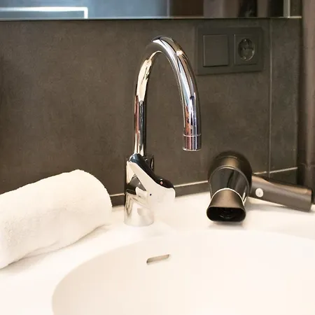 Hotel Wis By Wmm *