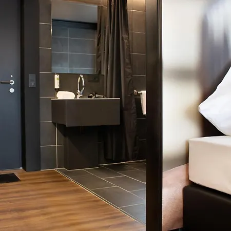 Wis By Wmm Hotel